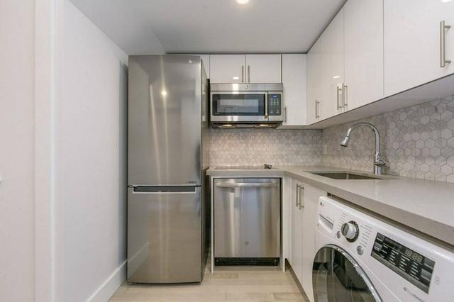 unit #2 - 379 St Clarens Ave, House attached with 2 bedrooms, 1 bathrooms and 1 parking in Toronto ON | Image 5