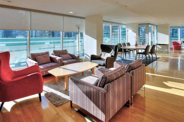 1201 - 10 Queens Quay W, Condo with 2 bedrooms, 2 bathrooms and 1 parking in Toronto ON | Image 26