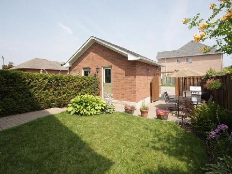 8 Trellanock Ave, House attached with 3 bedrooms, 4 bathrooms and 2 parking in Toronto ON | Image 20