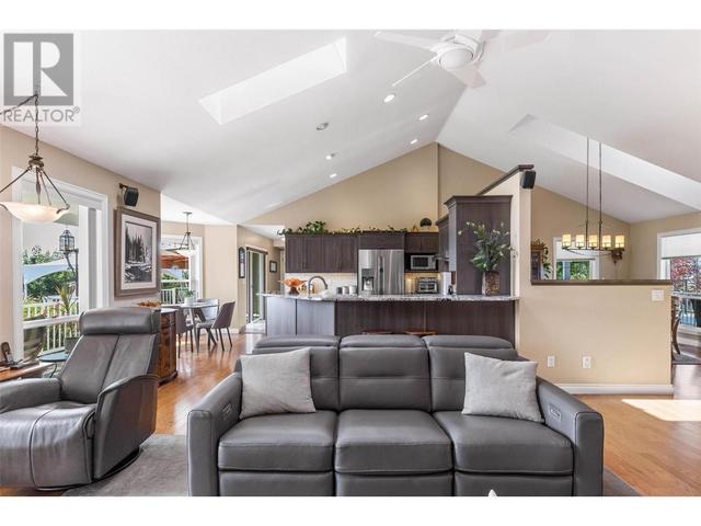 1429 - 1409 Teasdale Road, Home with 5 bedrooms, 3 bathrooms and 2 parking in Kelowna BC | Image 17