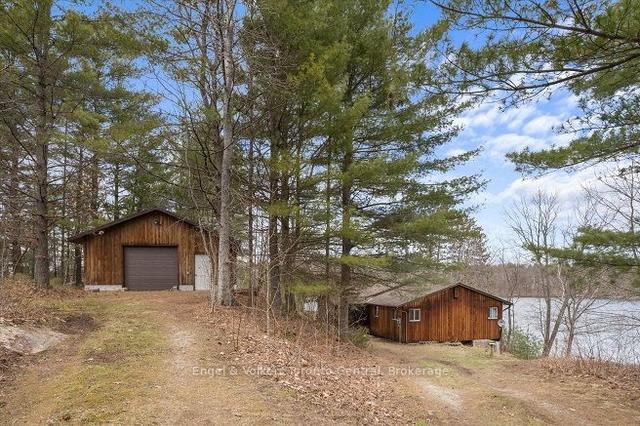 1020 Pine Ridge Rd, House detached with 3 bedrooms, 2 bathrooms and 17 parking in Gravenhurst ON | Image 12