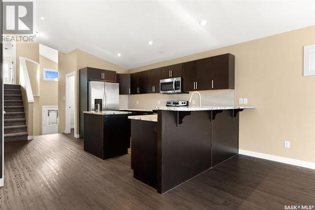 8704 Kestral Drive, House detached with 5 bedrooms, 3 bathrooms and null parking in Regina SK | Image 8