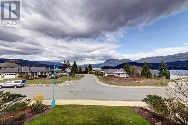 6155 Highmoor Place, House detached with 4 bedrooms, 4 bathrooms and 4 parking in Sechelt BC | Image 4
