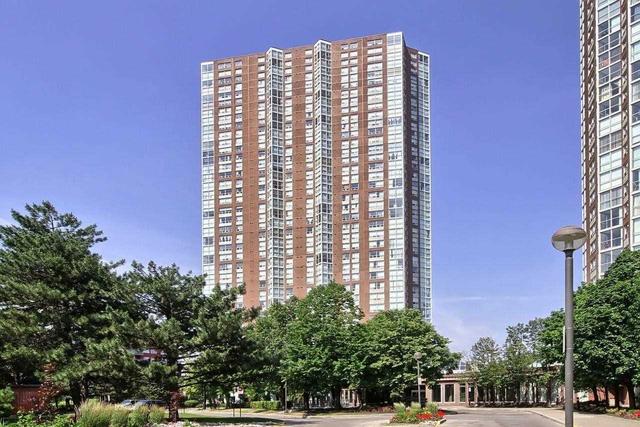 3401 - 7 Concorde Pl, Condo with 2 bedrooms, 2 bathrooms and 1 parking in Toronto ON | Image 1
