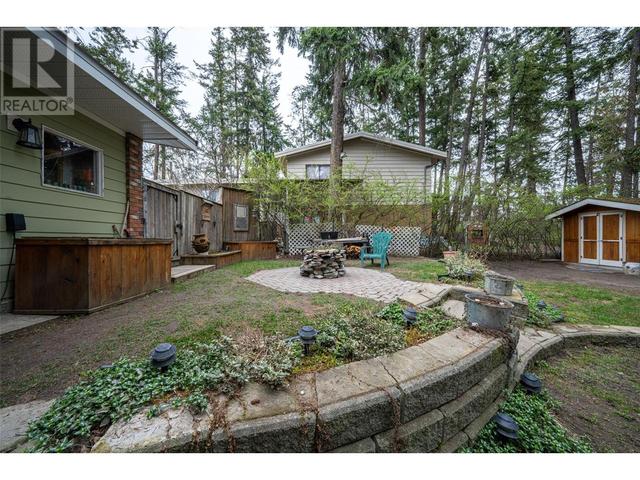 2760 25th Avenue Ne, House detached with 4 bedrooms, 3 bathrooms and 5 parking in Salmon Arm BC | Image 7