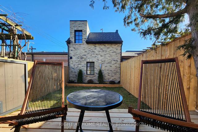 95 Hallam St, House detached with 4 bedrooms, 7 bathrooms and 0 parking in Toronto ON | Image 4