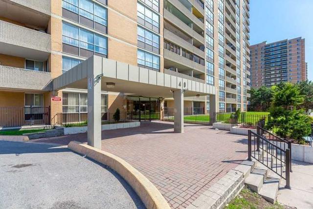 1603 - 40 Panorama Crt, Condo with 3 bedrooms, 2 bathrooms and 1 parking in Toronto ON | Image 3