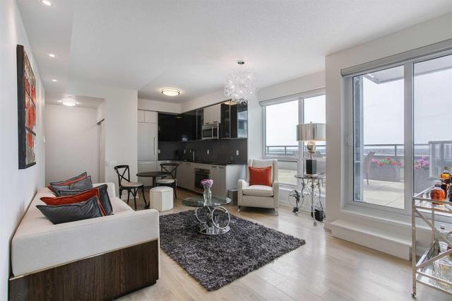 Lph603 - 5162 Yonge St, Condo with 2 bedrooms, 1 bathrooms and 1 parking in Toronto ON | Image 1