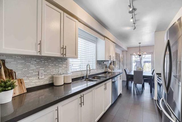 14 Ironhorse Cres, House semidetached with 3 bedrooms, 3 bathrooms and 3 parking in Caledon ON | Image 9