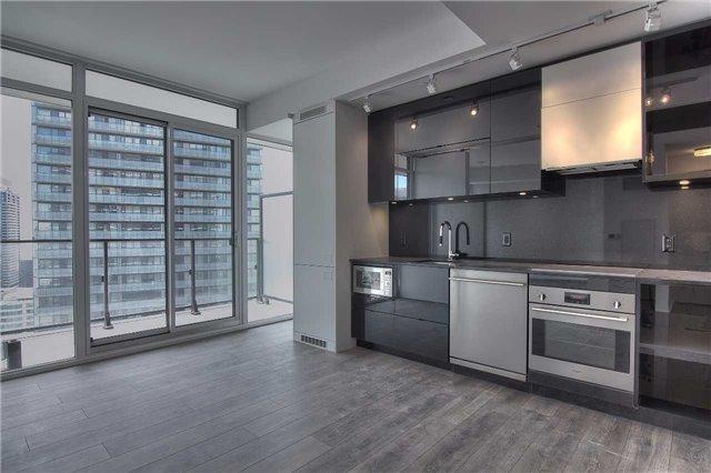 2912 - 125 Peter St, Condo with 1 bedrooms, 1 bathrooms and 1 parking in Toronto ON | Image 8