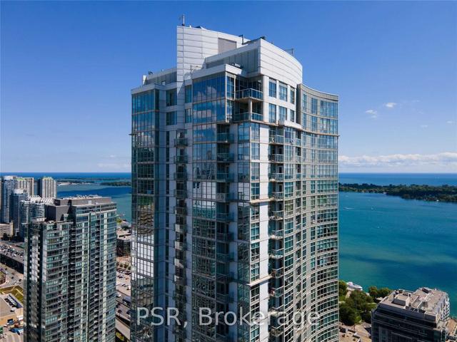 1009 - 35 Mariner Terr, Condo with 2 bedrooms, 2 bathrooms and 1 parking in Toronto ON | Image 1