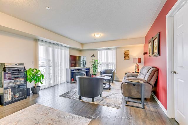 304 - 1045 Nadalin Hts N, Condo with 2 bedrooms, 2 bathrooms and 2 parking in Milton ON | Image 5
