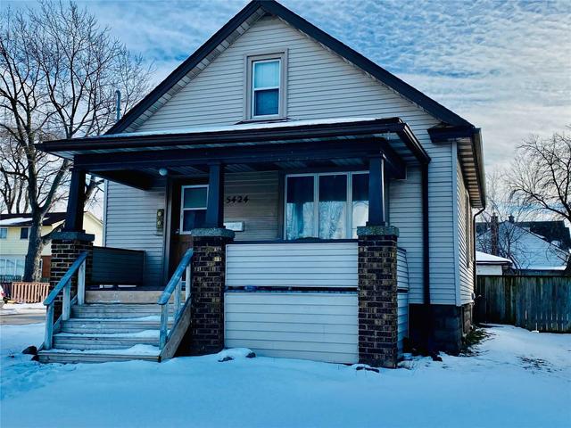 5424 Mcrae St, House detached with 3 bedrooms, 1 bathrooms and 4 parking in Niagara Falls ON | Image 1