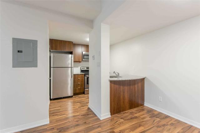 th 6 - 57 East Liberty St, Townhouse with 1 bedrooms, 2 bathrooms and 1 parking in Toronto ON | Image 2