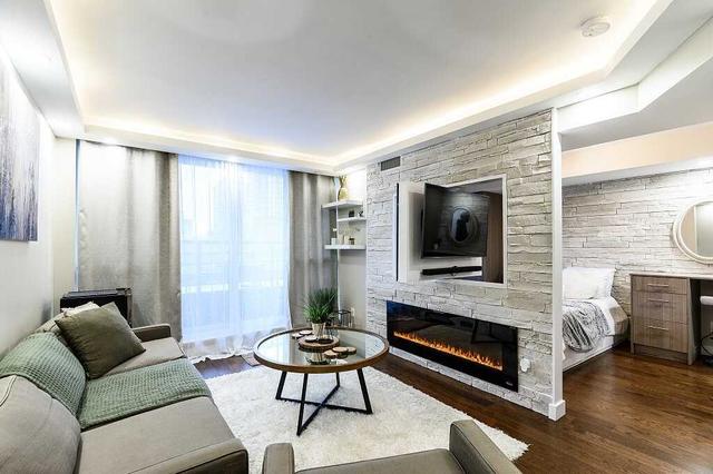 302 - 320 Richmond St E, Condo with 1 bedrooms, 1 bathrooms and 0 parking in Toronto ON | Image 2