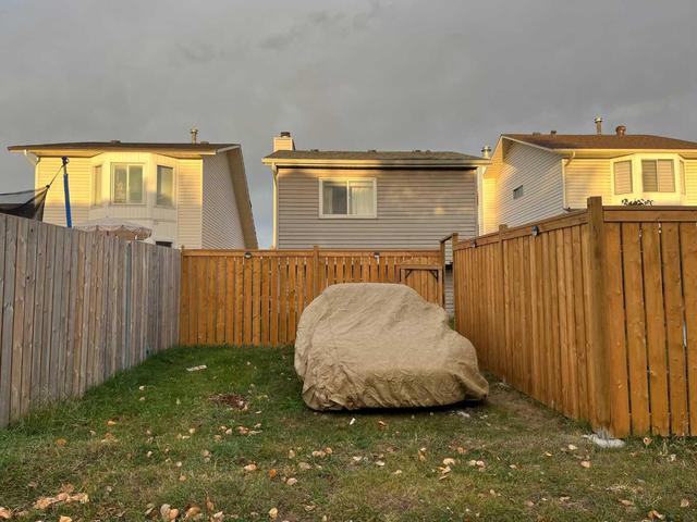 75 Martindale Crescent Ne, House detached with 5 bedrooms, 2 bathrooms and 4 parking in Calgary AB | Image 40