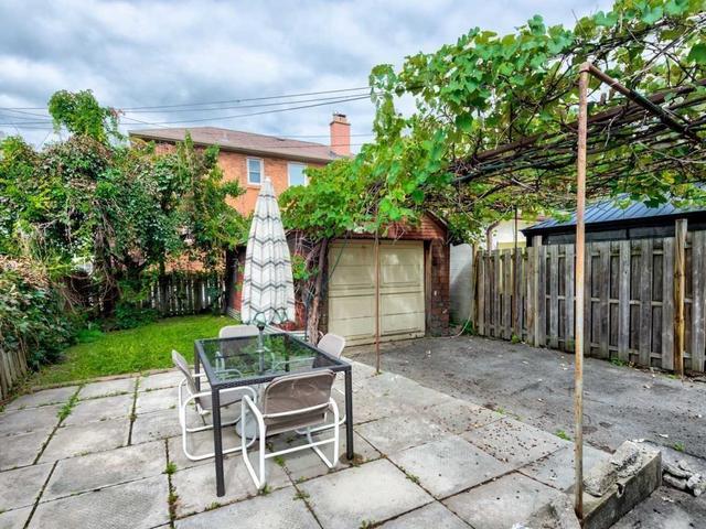 70 Amherst Ave, House detached with 1 bedrooms, 2 bathrooms and 9 parking in Toronto ON | Image 11