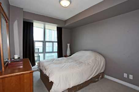 1601 - 33 Elm Dr, Condo with 1 bedrooms, 1 bathrooms and 1 parking in Mississauga ON | Image 7