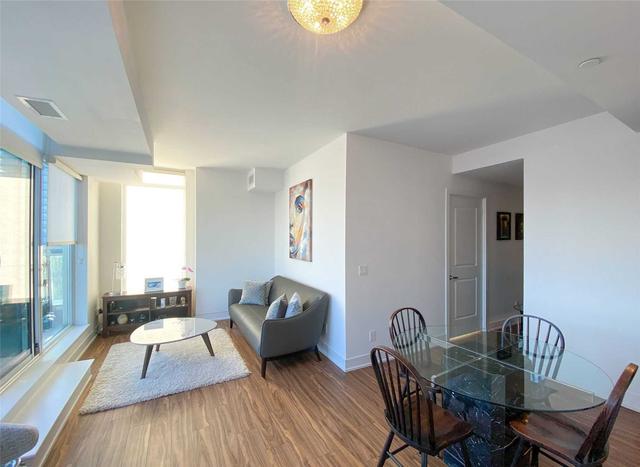 1104 - 68 Merton St, Condo with 2 bedrooms, 2 bathrooms and 1 parking in Toronto ON | Image 3