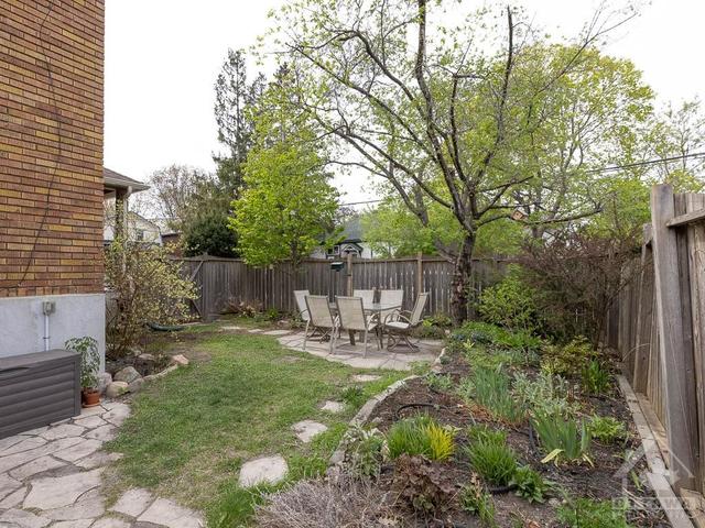 92 Evelyn Avenue, Home with 4 bedrooms, 2 bathrooms and 3 parking in Ottawa ON | Image 23