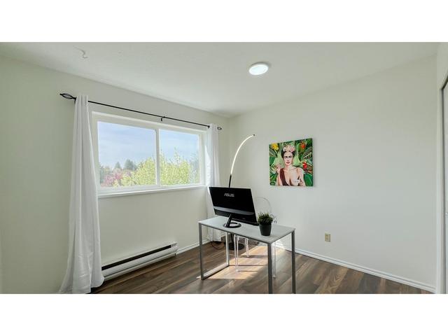 302 - 3043 270 Street, Condo with 3 bedrooms, 2 bathrooms and 1 parking in Langley BC | Image 11