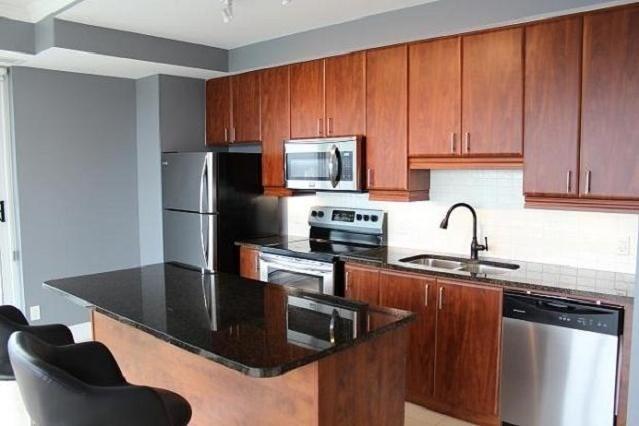 1708 - 100 John St, Condo with 2 bedrooms, 2 bathrooms and 1 parking in Brampton ON | Image 9