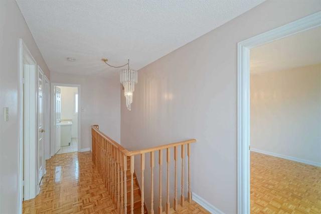 80 Croteau Cres, House detached with 3 bedrooms, 4 bathrooms and 4 parking in Vaughan ON | Image 7