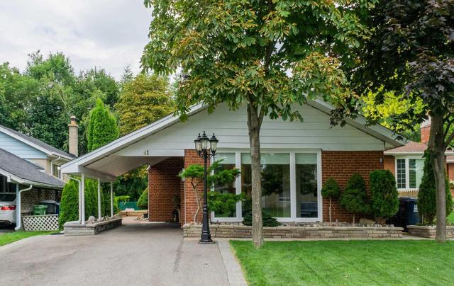 41 Panmure Cres, House detached with 3 bedrooms, 2 bathrooms and 3 parking in Toronto ON | Image 1