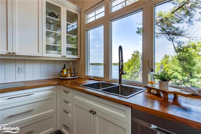 3584 Island 3420, House detached with 3 bedrooms, 1 bathrooms and null parking in Georgian Bay ON | Image 16