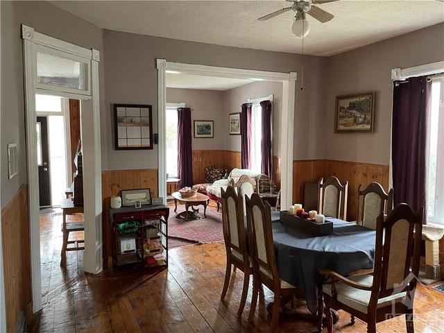 461 Main Street, House detached with 5 bedrooms, 3 bathrooms and 6 parking in North Grenville ON | Image 8