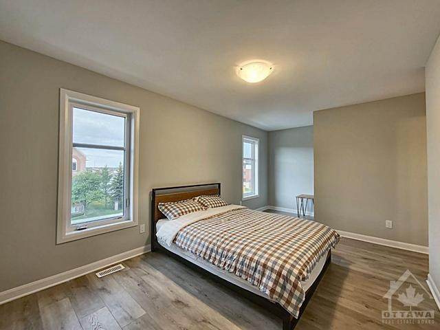 29 Lakepointe Drive, Townhouse with 3 bedrooms, 3 bathrooms and 5 parking in Ottawa ON | Image 17