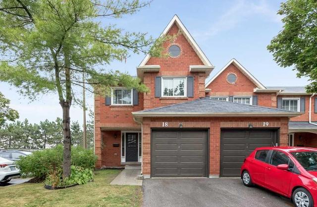 18 - 165 Kozlov St, Townhouse with 3 bedrooms, 4 bathrooms and 1 parking in Barrie ON | Image 2