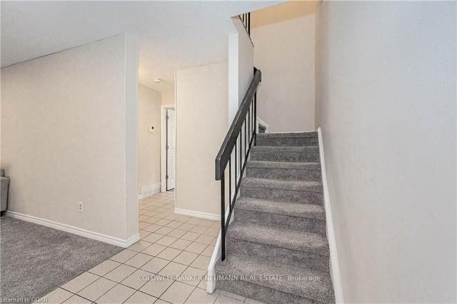 7 - 125 Janefield Ave, Townhouse with 4 bedrooms, 3 bathrooms and 5 parking in Guelph ON | Image 7