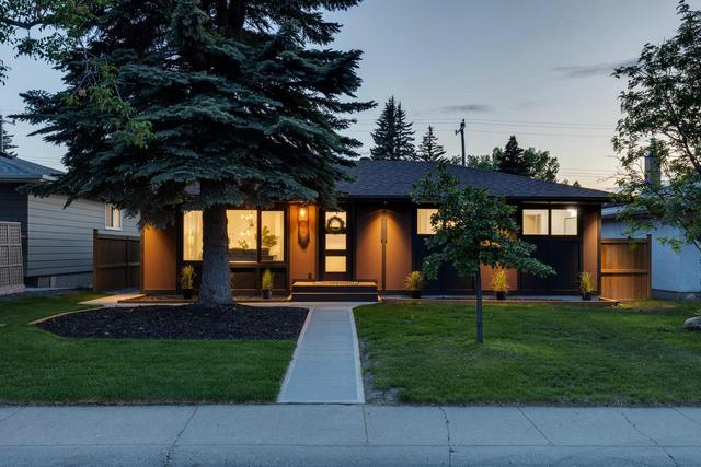 171 Havenhurst Crescent Sw, House detached with 4 bedrooms, 3 bathrooms and 2 parking in Calgary AB | Image 1