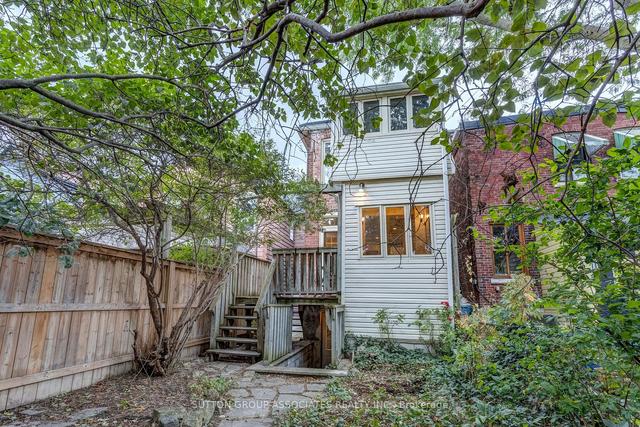 534 Crawford St, House detached with 4 bedrooms, 2 bathrooms and 1 parking in Toronto ON | Image 33