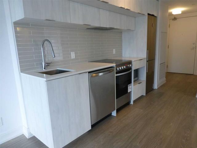 3711 - 181 Dundas St E, Condo with 2 bedrooms, 1 bathrooms and 0 parking in Toronto ON | Image 13