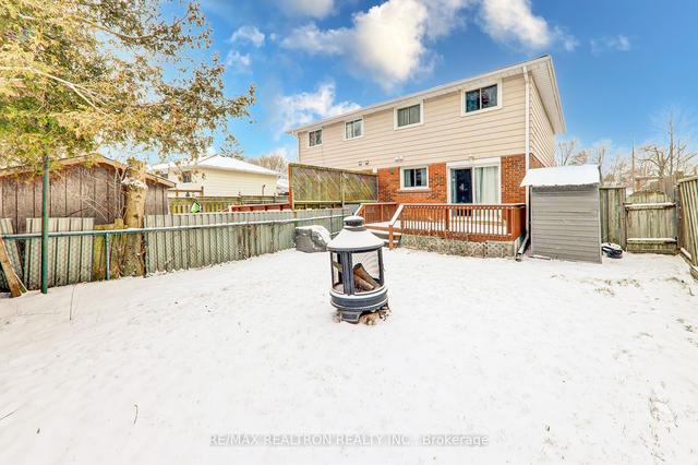 1271 Oxford St, House semidetached with 4 bedrooms, 2 bathrooms and 3 parking in Oshawa ON | Image 22