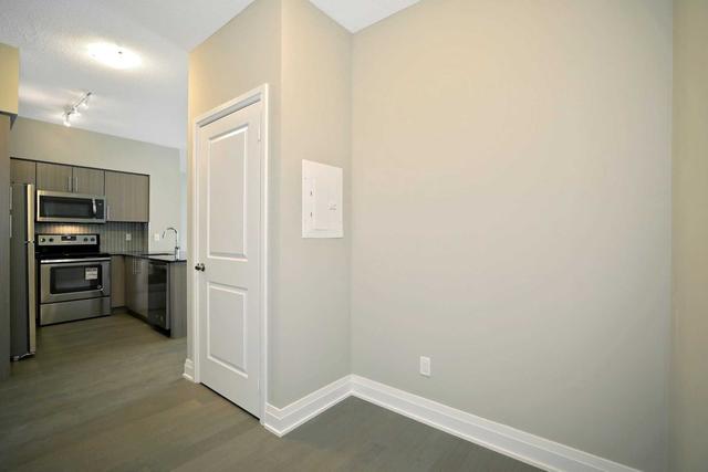 lph06 - 55 Speers Rd, Condo with 1 bedrooms, 1 bathrooms and 1 parking in Oakville ON | Image 9