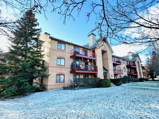 834 - 1508 Pilgrims Way, Condo with 2 bedrooms, 1 bathrooms and 1 parking in Oakville ON | Image 4