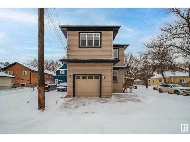 9112 114 Ave St Nw, House detached with 3 bedrooms, 3 bathrooms and null parking in Edmonton AB | Image 2