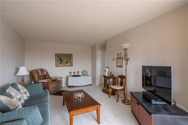 902 - 135 Baseline Road W, House attached with 2 bedrooms, 1 bathrooms and 1 parking in London ON | Image 25