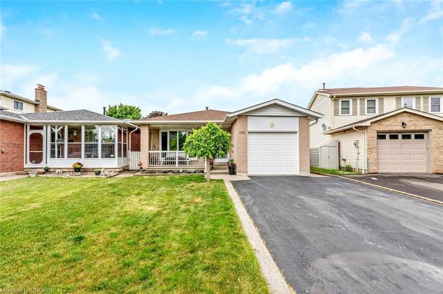 532 Beaver Crt, House detached with 3 bedrooms, 2 bathrooms and 5 parking in Milton ON | Image 1