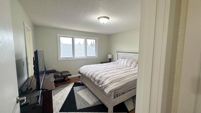 5218 Silverpark Close, House detached with 6 bedrooms, 3 bathrooms and 5 parking in Olds AB | Image 14
