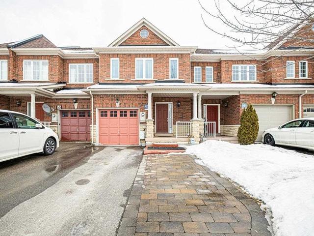 64 Revelstoke Cres, House attached with 3 bedrooms, 4 bathrooms and 3 parking in Richmond Hill ON | Image 1