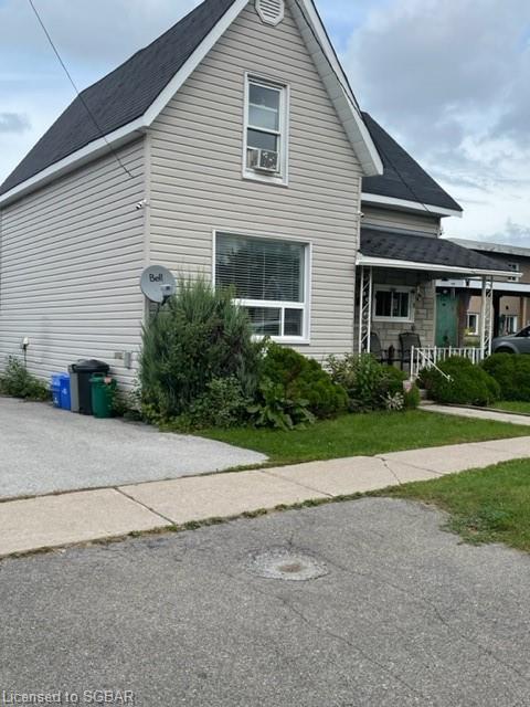 45 Burke Street, House detached with 3 bedrooms, 1 bathrooms and 2 parking in Penetanguishene ON | Image 2