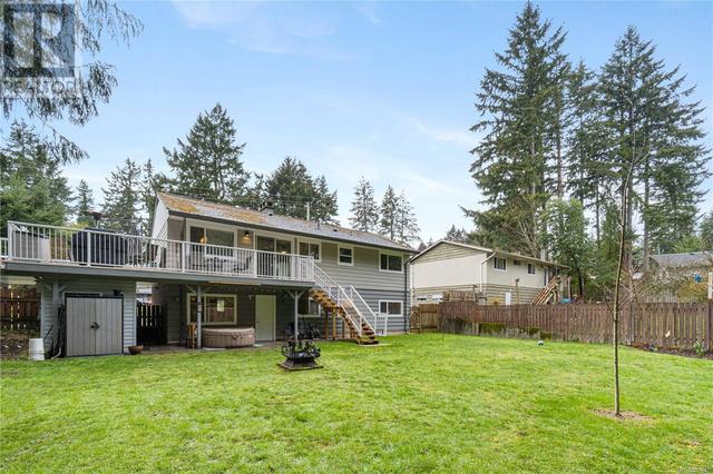 3374 Uplands Dr, House detached with 4 bedrooms, 2 bathrooms and 2 parking in Nanaimo BC | Image 24