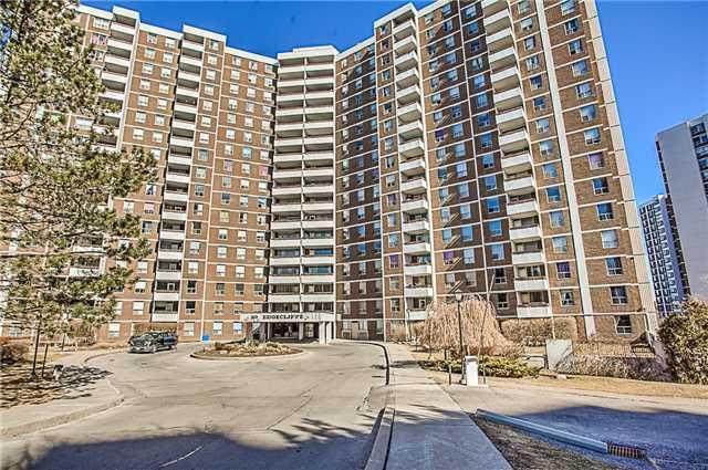 1003 - 10 Edgecliff Gfwy, Condo with 3 bedrooms, 2 bathrooms and 1 parking in Toronto ON | Image 1