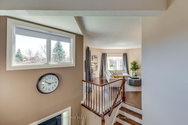 3087 Cascade Crt, House detached with 4 bedrooms, 3 bathrooms and 6 parking in Mississauga ON | Image 8