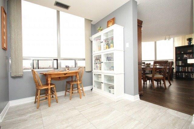 1203 - 310 Mill St S, Condo with 2 bedrooms, 2 bathrooms and 2 parking in Brampton ON | Image 23