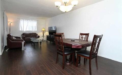 190 - 1055 Dundas St E, Townhouse with 3 bedrooms, 1 bathrooms and 1 parking in Mississauga ON | Image 1